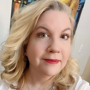 Meet your Posher, Paula